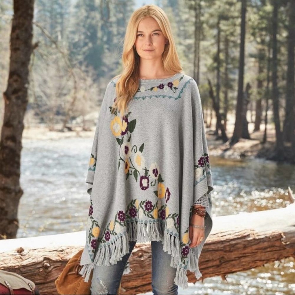 Sundance Hazy Days Knit Floral Fringed Poncho O/S